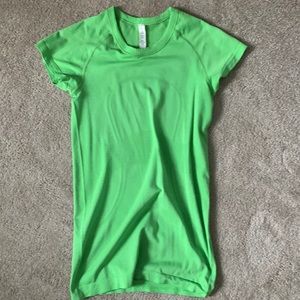 green lululemon shirt!!!